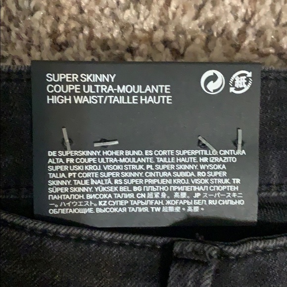 H&M Jeans - Picture 3 of 4